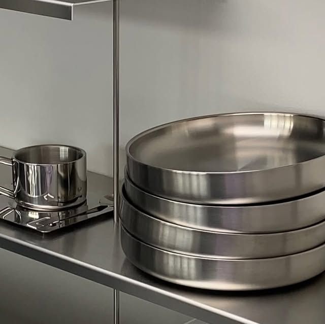 посуд з нержавеючай сталі